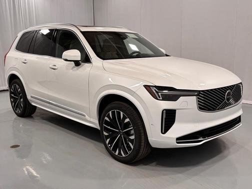 2026 Volvo XC90 B6 Ultra 7-Seater