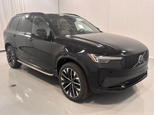 2026 Volvo XC90 B6 Ultra Dark Theme 7-Seater