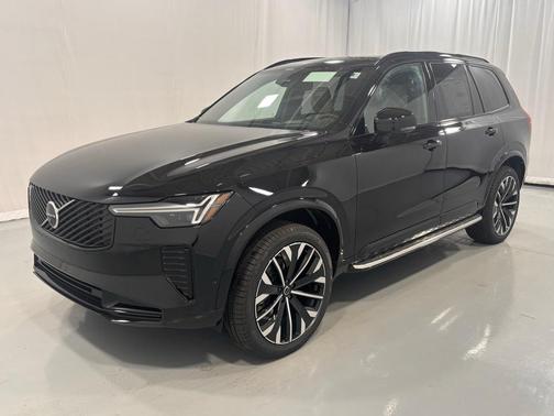 2026 Volvo XC90 B6 Ultra Dark Theme 7-Seater