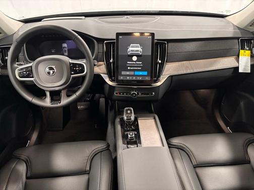 2026 Volvo XC90 B6 Ultra 7-Seater