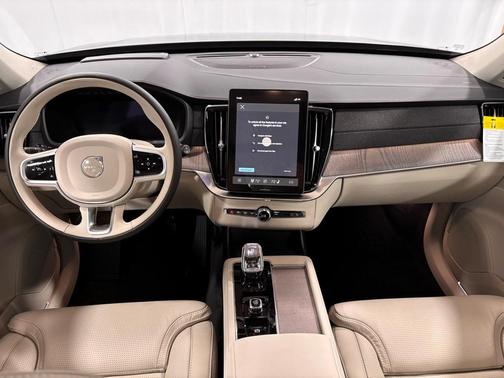 2026 Volvo XC90 B6 Ultra 7-Seater