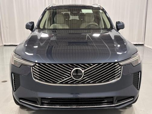 2026 Volvo XC90 B6 Ultra 7-Seater