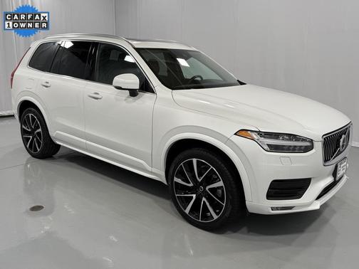 2022 Volvo XC90 T6 Momentum 6 Passenger