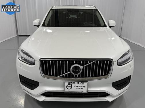 2022 Volvo XC90 T6 Momentum 6 Passenger