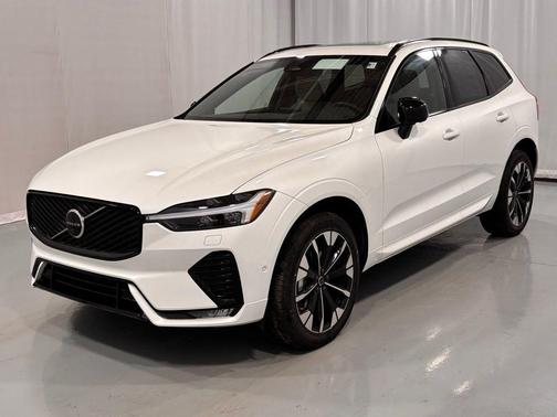 2026 Volvo XC60 B5 Plus