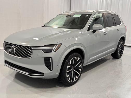 2026 Volvo XC90 B6 Ultra 7-Seater