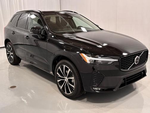 2025 Volvo XC60 B5 Plus