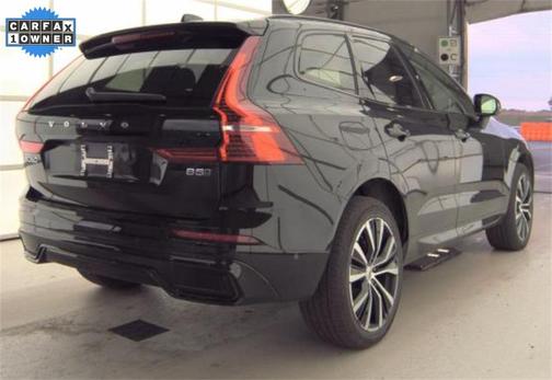2025 Volvo XC60 B5 Plus