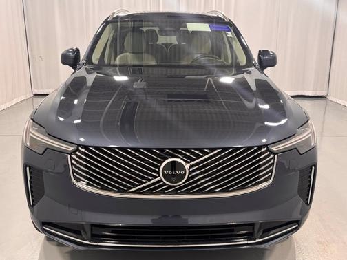 2026 Volvo XC90 B6 Ultra 6-Seater