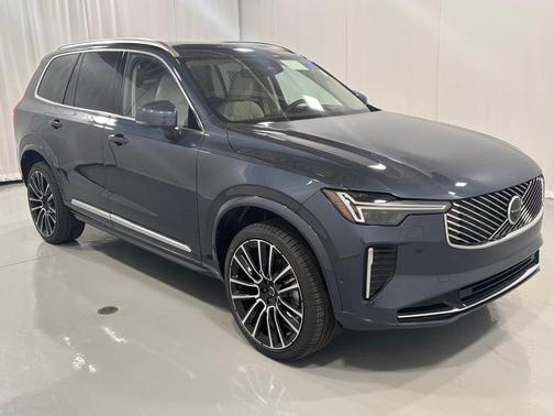 2026 Volvo XC90 B6 Ultra 6-Seater