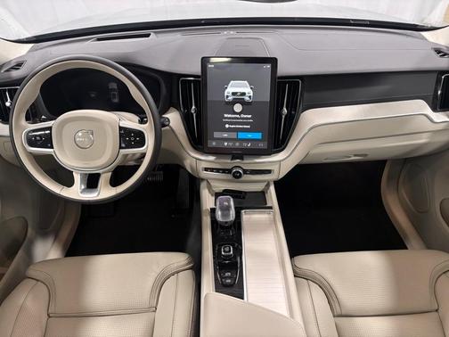 2026 Volvo XC60 B5 Ultra