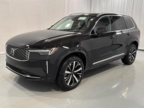 2026 Volvo XC90 B5 Core