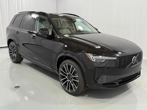 2026 Volvo XC90 B6 Ultra Dark Theme 6-Seater