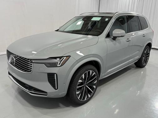 2026 Volvo XC90 B6 Plus 7-Seater