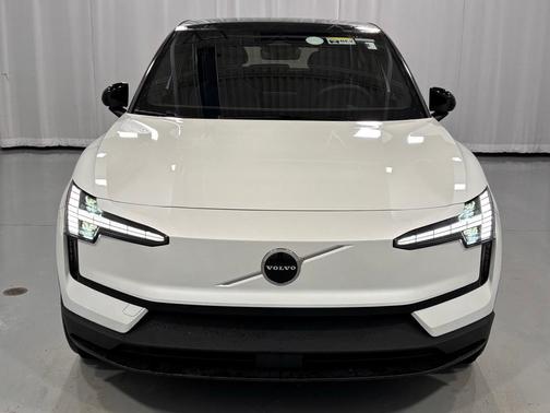2025 Volvo EX30 Twin Motor Plus