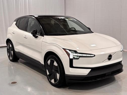 2025 Volvo EX30 Twin Motor Plus