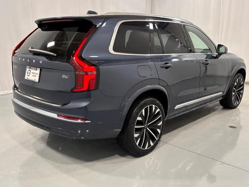2026 Volvo XC90 B6 Plus 6-Seater