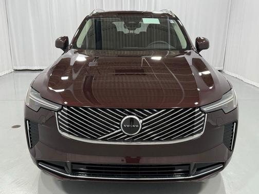 2026 Volvo XC90 B5 Core