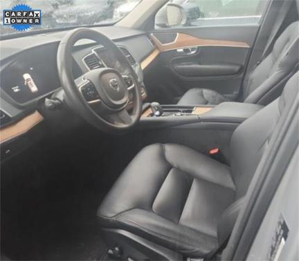 2024 Volvo XC90 B5 Plus Bright Theme
