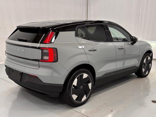 2026 Volvo EX30 Twin Motor Plus