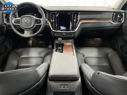 2024 Volvo S60 B5 Plus Dark Theme