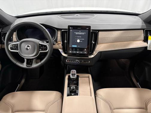 2026 Volvo XC90 B6 Plus 7-Seater