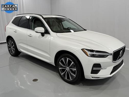 2022 Volvo XC60 B5 Momentum