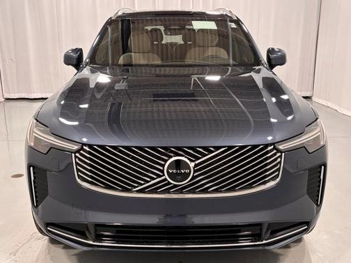 2026 Volvo XC90 B6 Plus 6-Seater