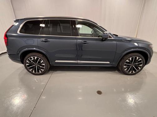 2026 Volvo XC90 B6 Plus 6-Seater