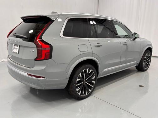Gray Metallic 2026 Volvo XC90 Plug-In Hybrid T8 Ultra 7-Seater