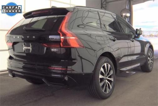 2025 Volvo XC60 B5 Plus