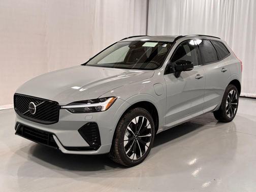 2026 Volvo XC60 Plug-In Hybrid T8 Plus