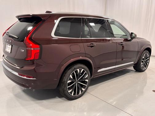 2026 Volvo XC90 B6 Ultra 7-Seater