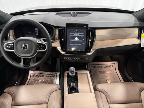 2026 Volvo XC90 B6 Ultra 7-Seater