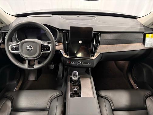 2026 Volvo XC90 B6 Ultra 7-Seater