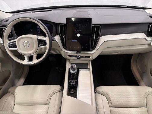 2026 Volvo XC60 Plug-In Hybrid T8 Ultra