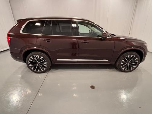 2026 Volvo XC90 B6 Plus 6-Seater