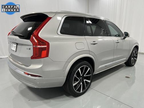 2024 Volvo XC90 B6 Plus Bright Theme 7-Seater