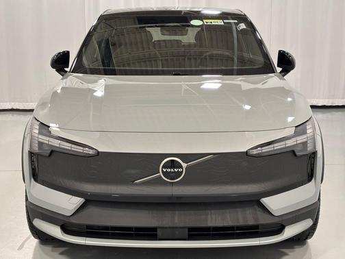 2026 Volvo EX30 TWIN MOTOR CROSS COUNTRY ULTRA