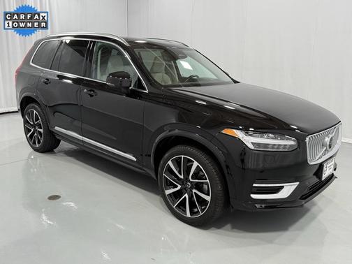 2023 Volvo XC90 B5 Plus