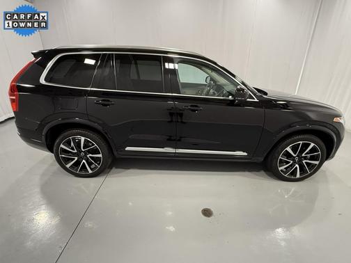2023 Volvo XC90 B5 Plus