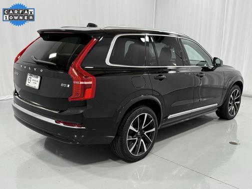 2023 Volvo XC90 B5 Plus