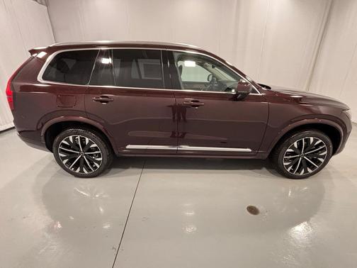 2026 Volvo XC90 B6 Plus 6-Seater