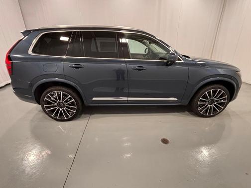 2026 Volvo XC90 B6 Plus 6-Seater