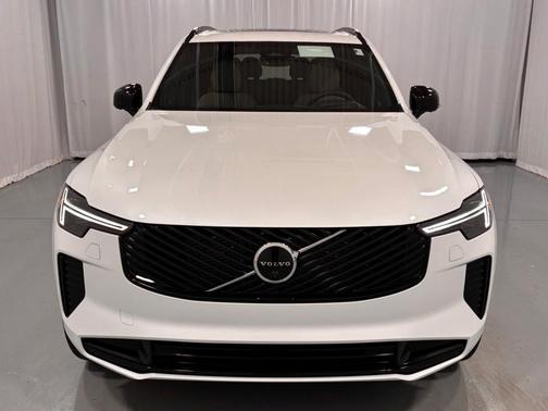 2026 Volvo XC90 B6 Ultra Dark Theme 7-Seater