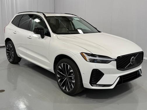 2026 Volvo XC60 B5 Ultra
