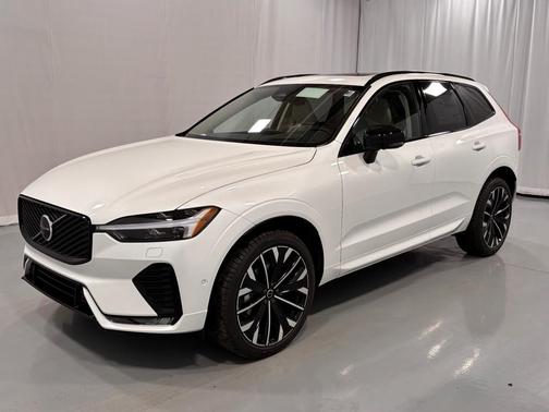 2026 Volvo XC60 B5 Ultra