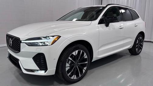 Crystal White 2026 Volvo XC60 B5 Plus