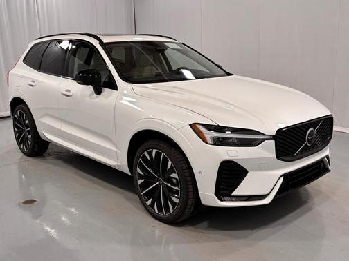 2026 Volvo XC60 B5 Ultra