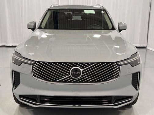 2026 Volvo XC90 B6 Ultra 7-Seater